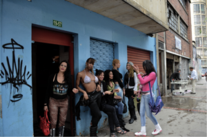 Travailleuses sexuelles transgenres dans le quartier de « Los Martires », à Bogotá, Colombie
