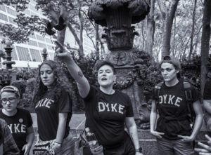 dyke march de NYC - potins lesbiens pour et part les lesbiennes de Paris